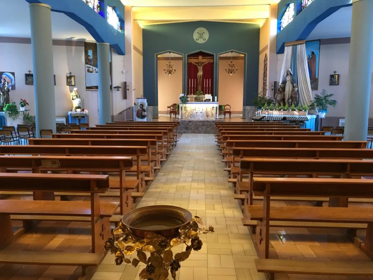 Navata interna del Santuario di Strà